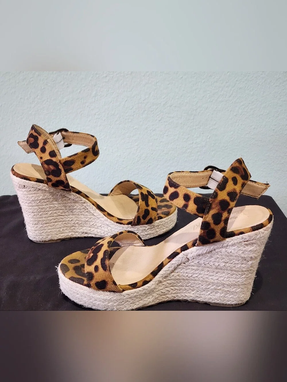 VICKI·VICKI | Leopard Print Platform Wedge Sandal | U.S. Women's 8.5/EU 39